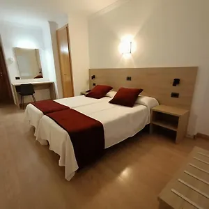 Hotel Vilobi, Vilovi de Onar